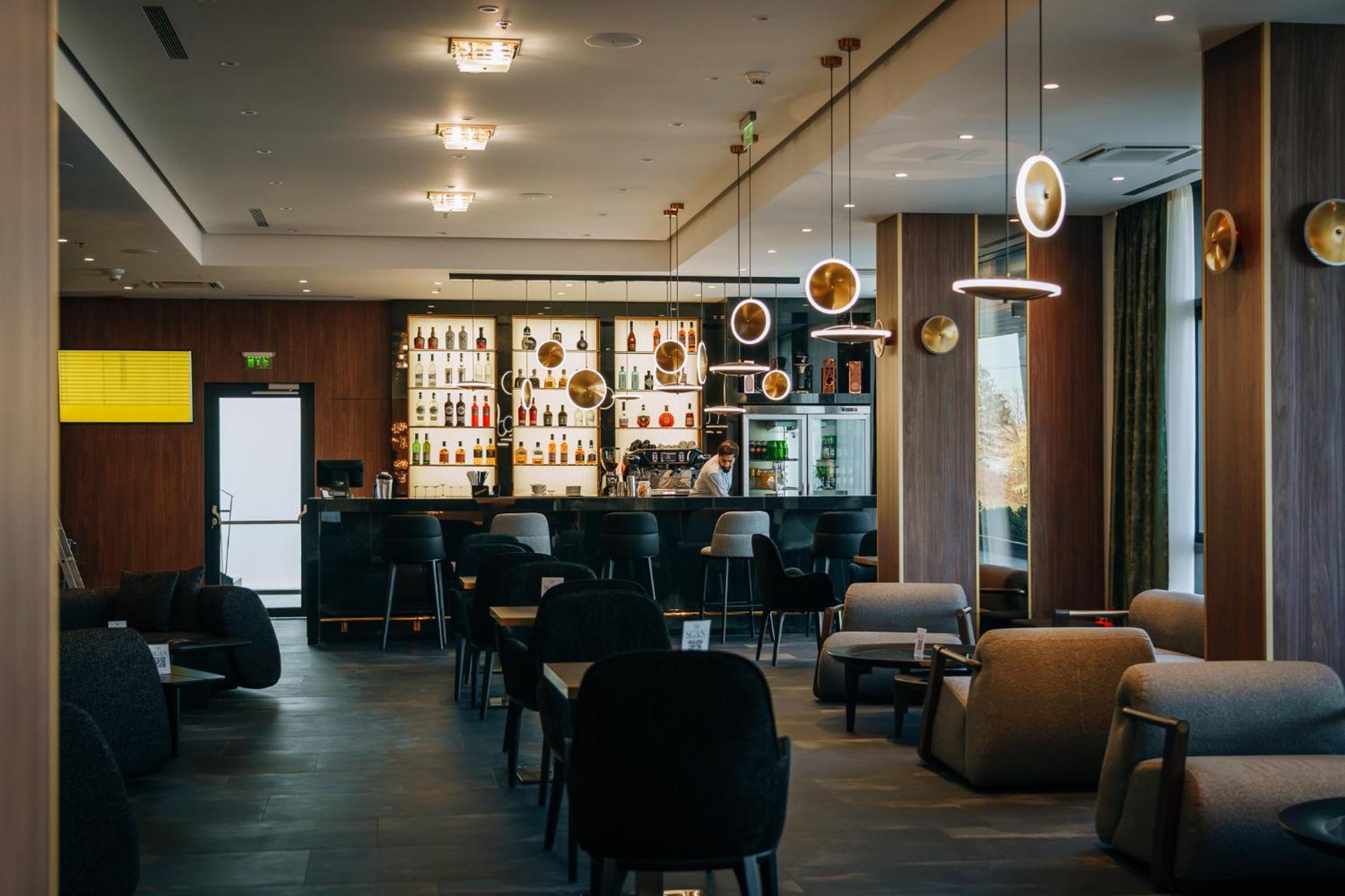 Sky Airport Hotel Kluż-Napoka Zewnętrze zdjęcie