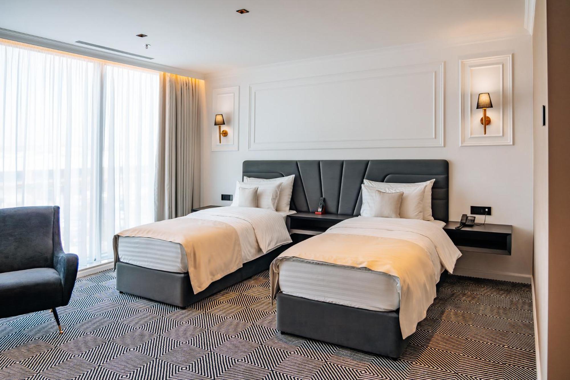 Sky Airport Hotel Kluż-Napoka Zewnętrze zdjęcie