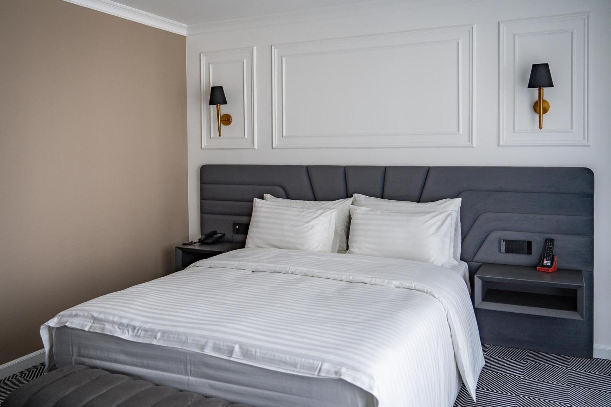 Sky Airport Hotel Kluż-Napoka Zewnętrze zdjęcie