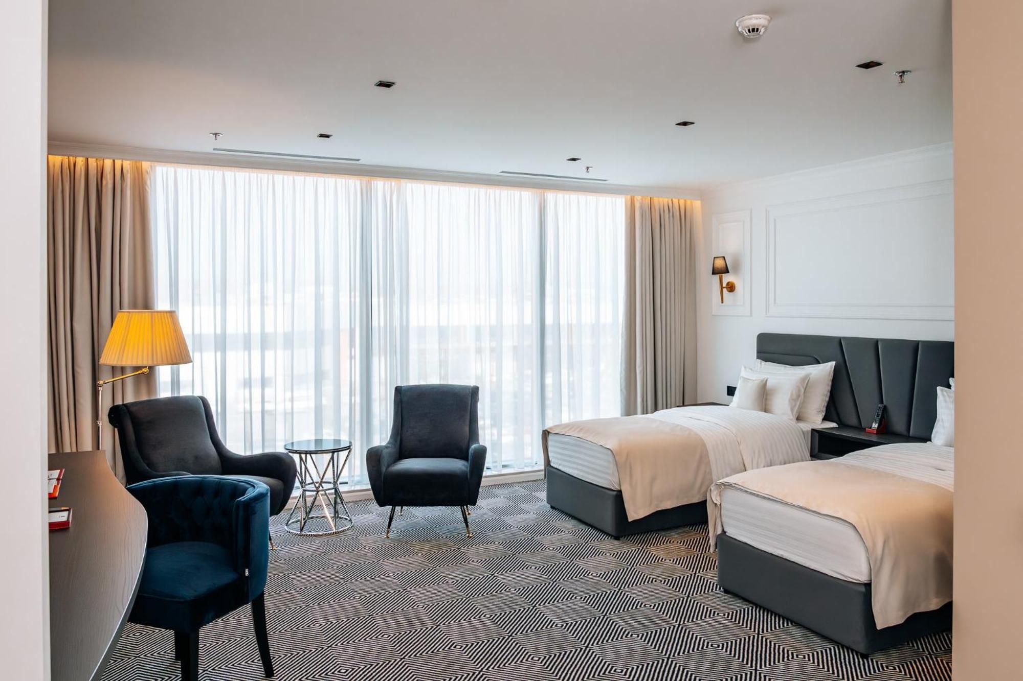 Sky Airport Hotel Kluż-Napoka Zewnętrze zdjęcie